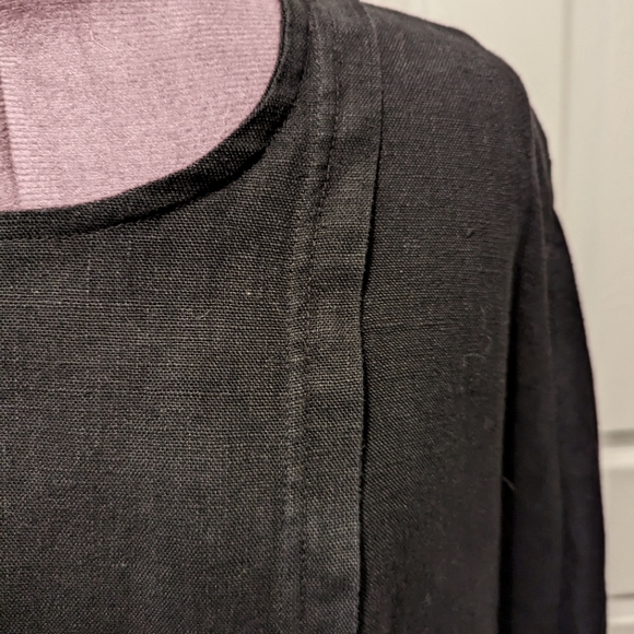 Stylish Asymmetrical Black Linen Top, OS, EUC - Picture 4 of 11